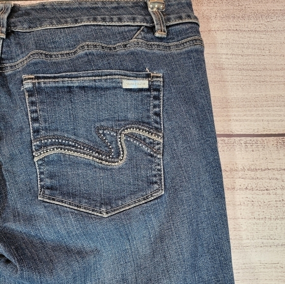 WHITE House Black Market Blanc Crop Leg Jeans Blue Size 8 - Picture 3 of 4